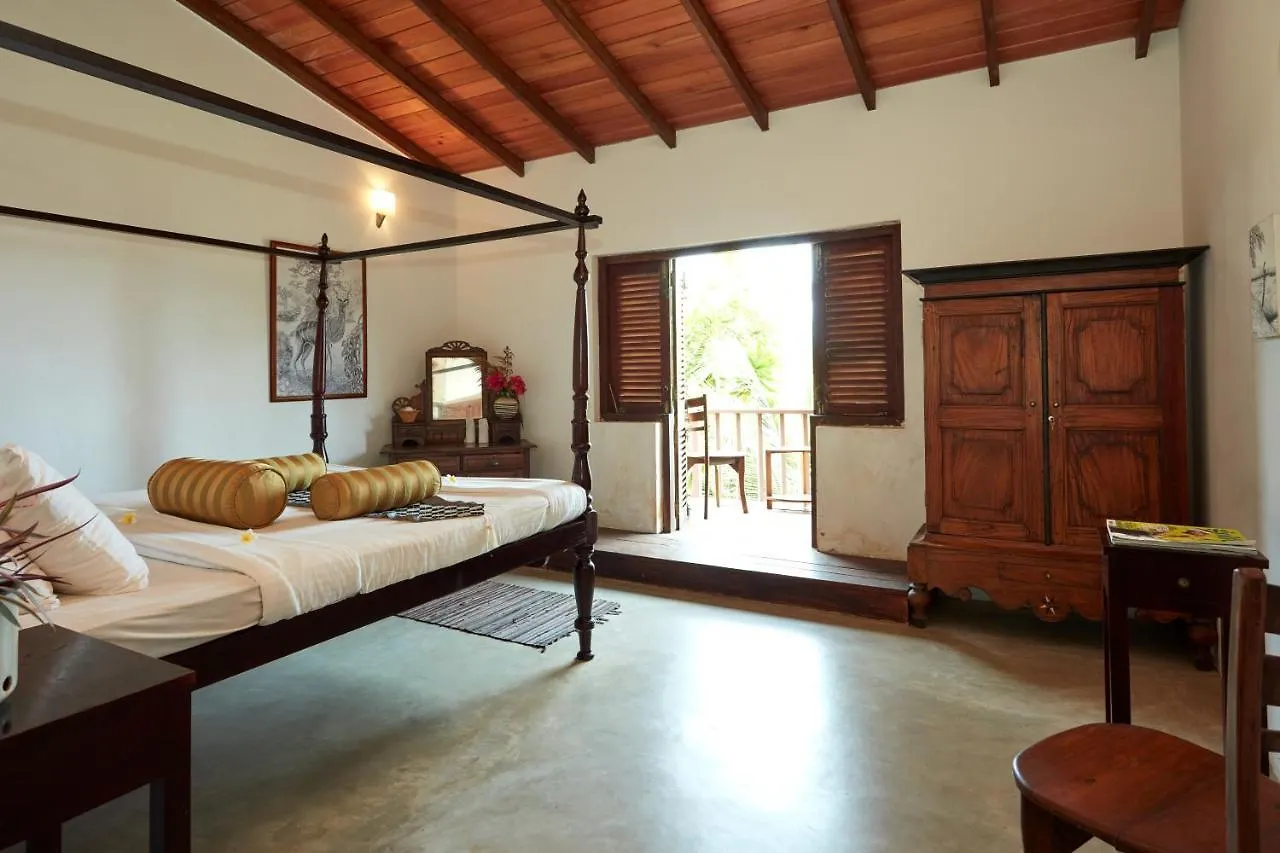 Villa Sunbird Negombo 3*,